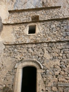 Fachada de la Ermita de La Espelunga