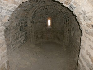 Samitier. Cripta iglesia Santos Emeterio y Celedonio
