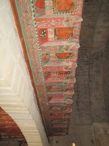 Ermita de San Román de Castro. Alfarje con pinturas decorativas