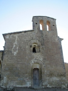 Adahuesca. Ermita de Treviño