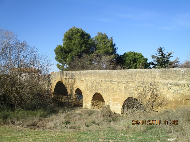 Novales. Puente medieval sobre el río Guatizalema