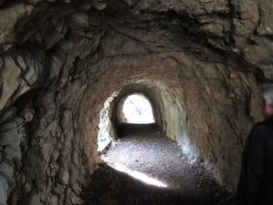 Túnel en la presa de Belsué