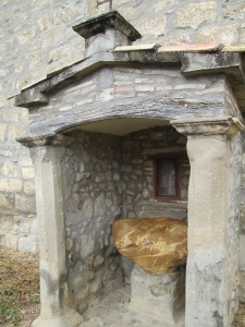 Capella. Piedra de San Ramón